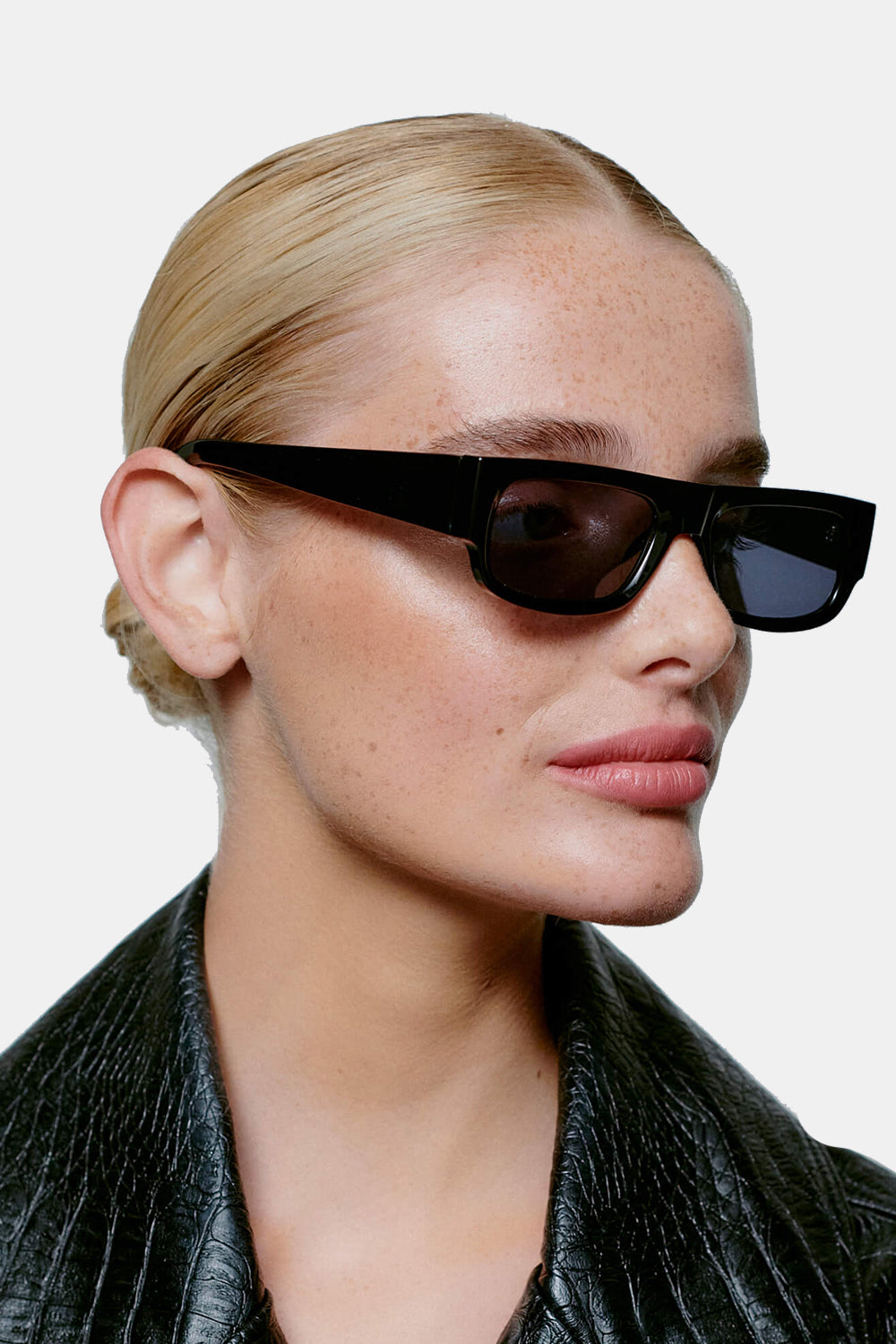 A Kjaerbede Jean Sunglasses (Black)