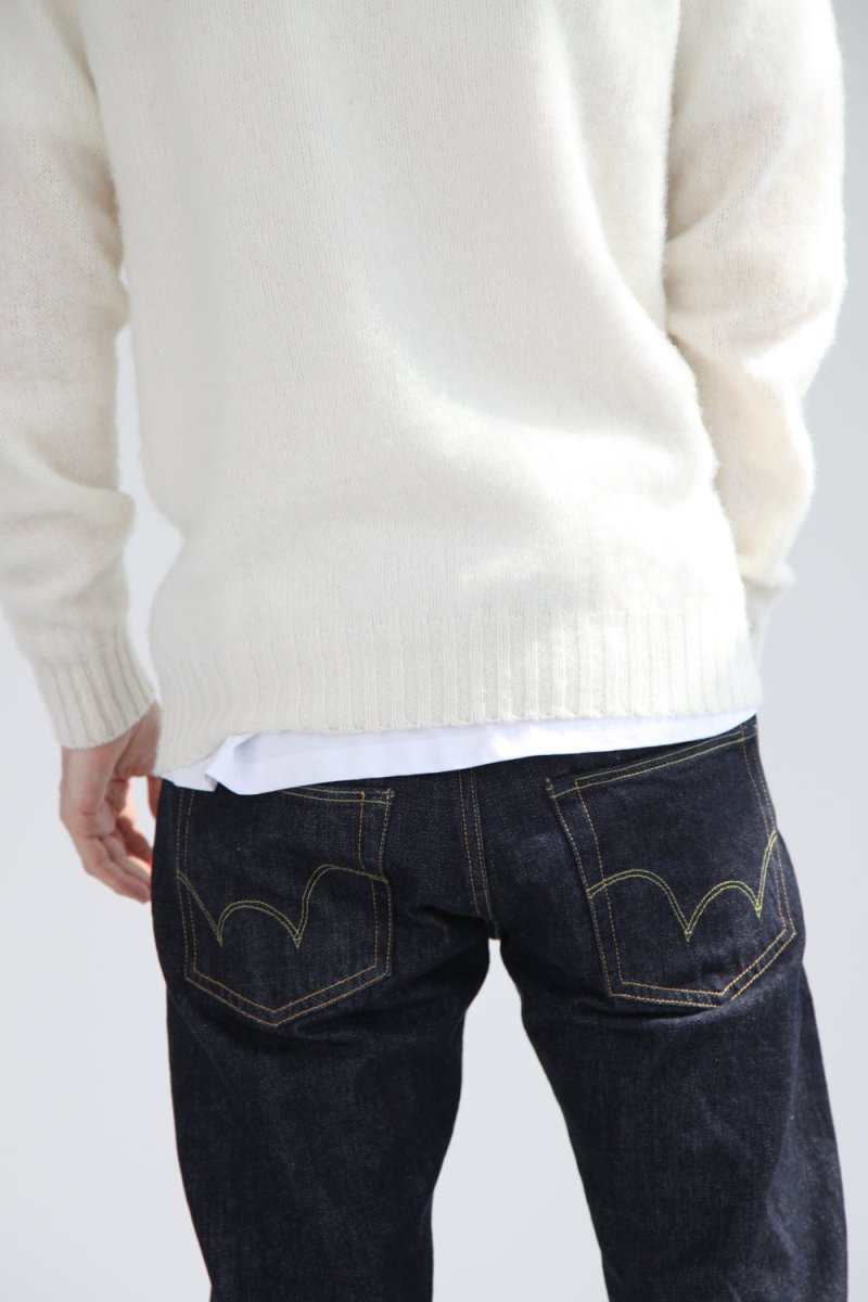 Half Dozen Shaggy Double-Brushed Crew (Winter White) | Knitwear