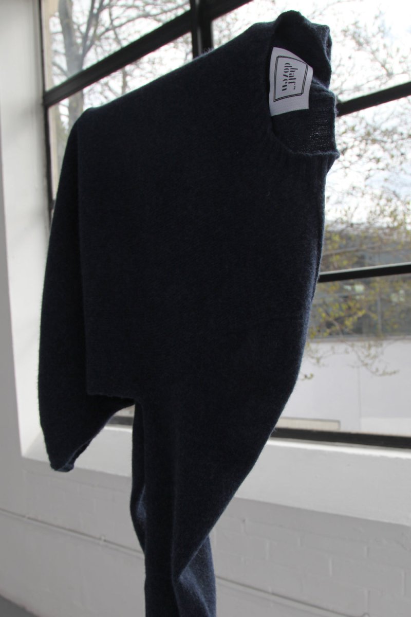 Half-Dozen Supersoft Wool &amp; Cashmere Crew (Bakjal Navy) | Knitwear