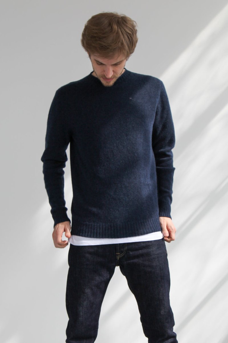 Half-Dozen Supersoft Wool &amp; Cashmere Crew (Bakjal Navy) | Knitwear