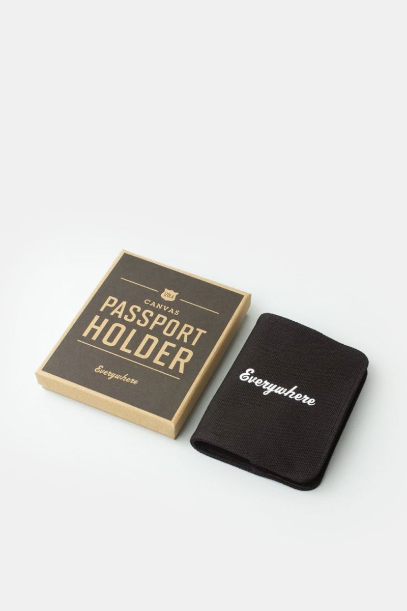Izola Everywhere Passport Cover (Black) |