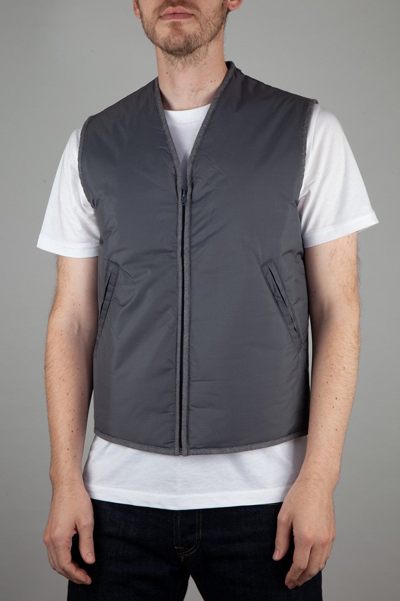 La Paz Penouco Padded Vest (Dark Grey) | Vests