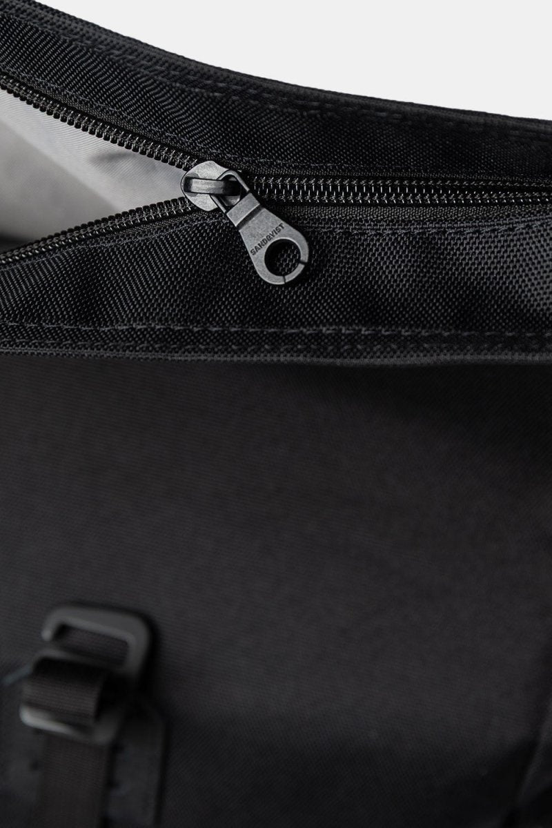Sandqvist Icon Rolltop Backpack M (Black/Black Leather) | Bags