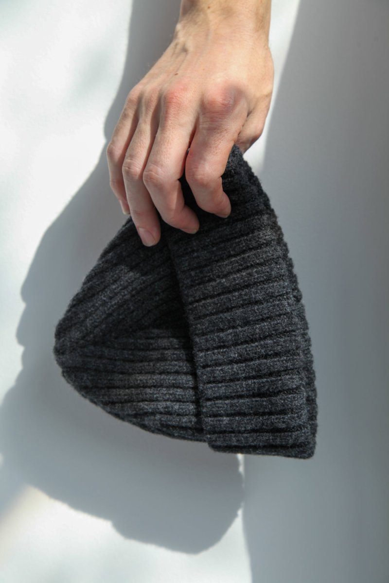 Super-Soft Lambswool Fisherman Beanie - Charcoal Grey | Hats